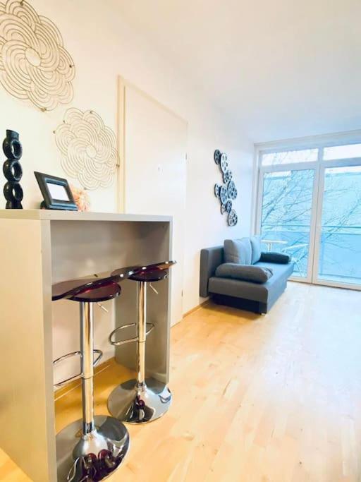 Apartment Lovely 2br And 1lr Apt, Up To 10p, Very Central *